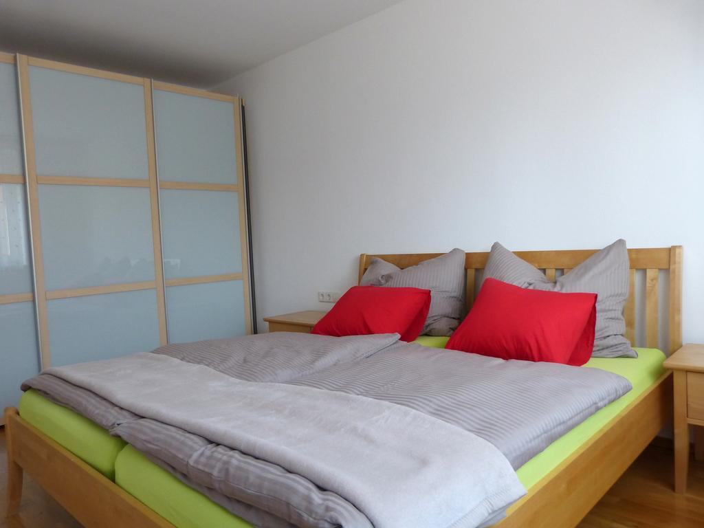Ferienwohnung Kern Bodensdorf Rum bild